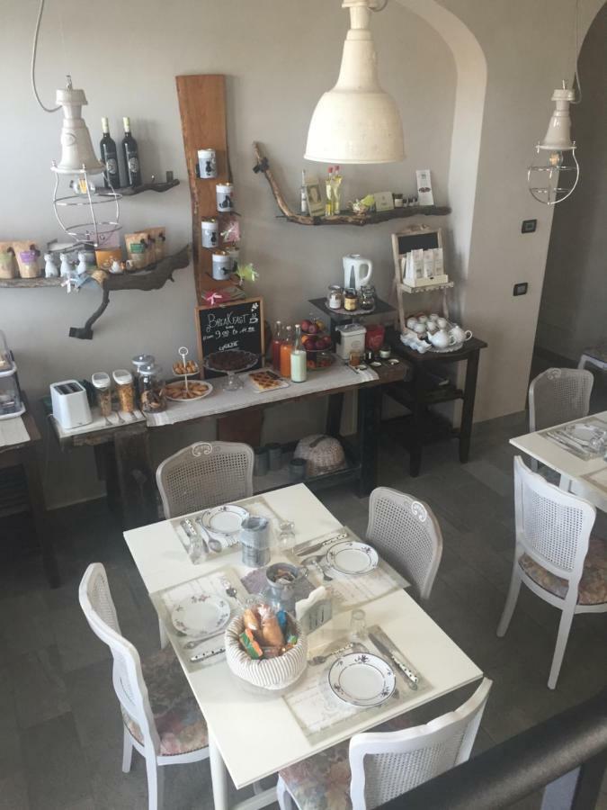 Bed and Breakfast I Grappoli Divini à Viarigi Extérieur photo